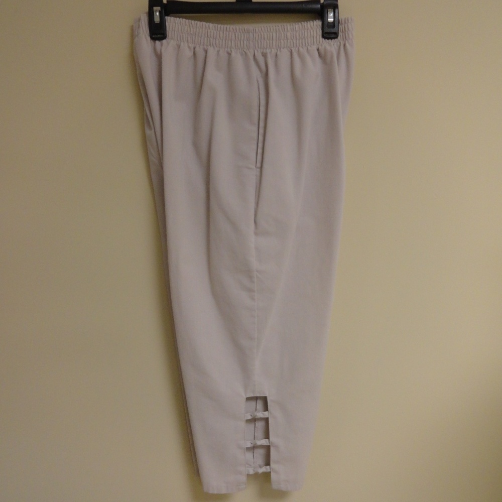 Light Khaki ankle pants with knot detail
